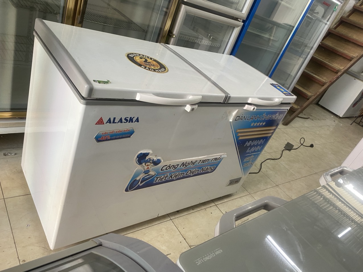 Tủ đông Alaska 500 lít 2 ngăn đông mát, new 90%