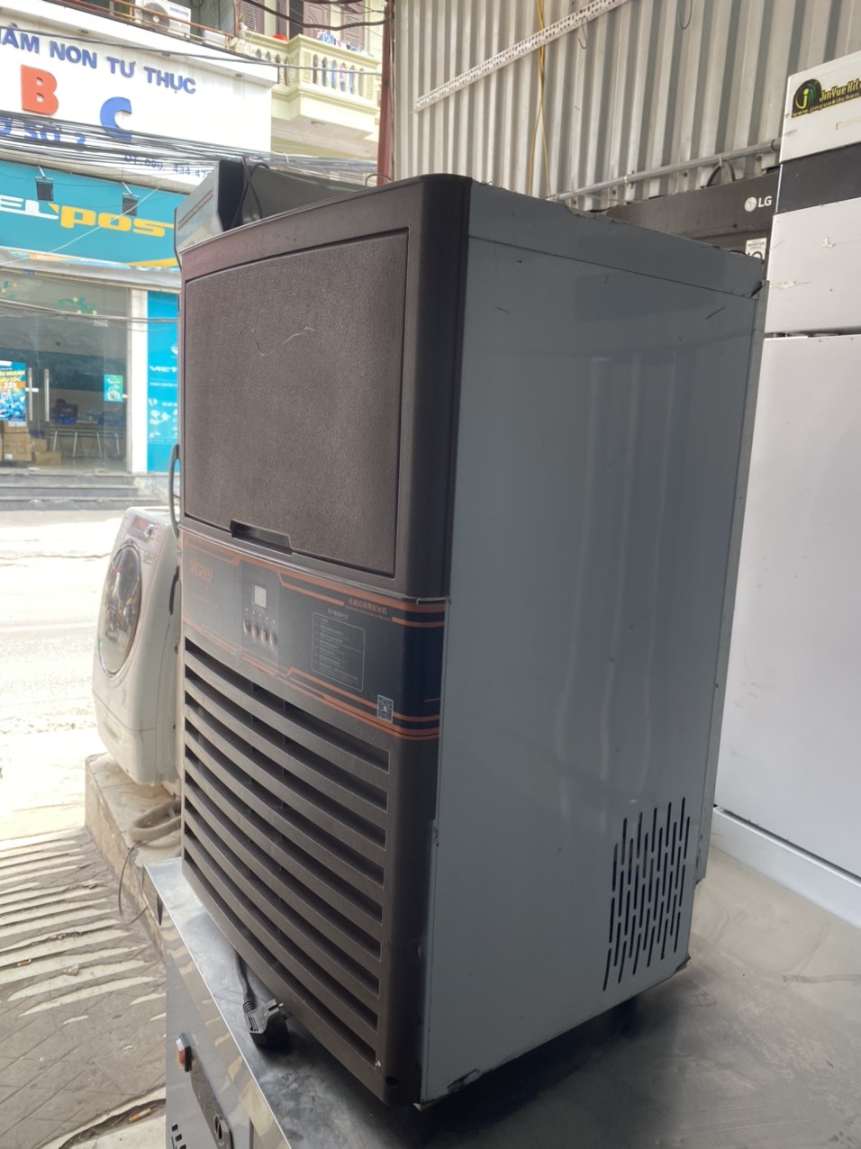 Máy Làm Đá Gzverly 36kg/24h, NEW 95%