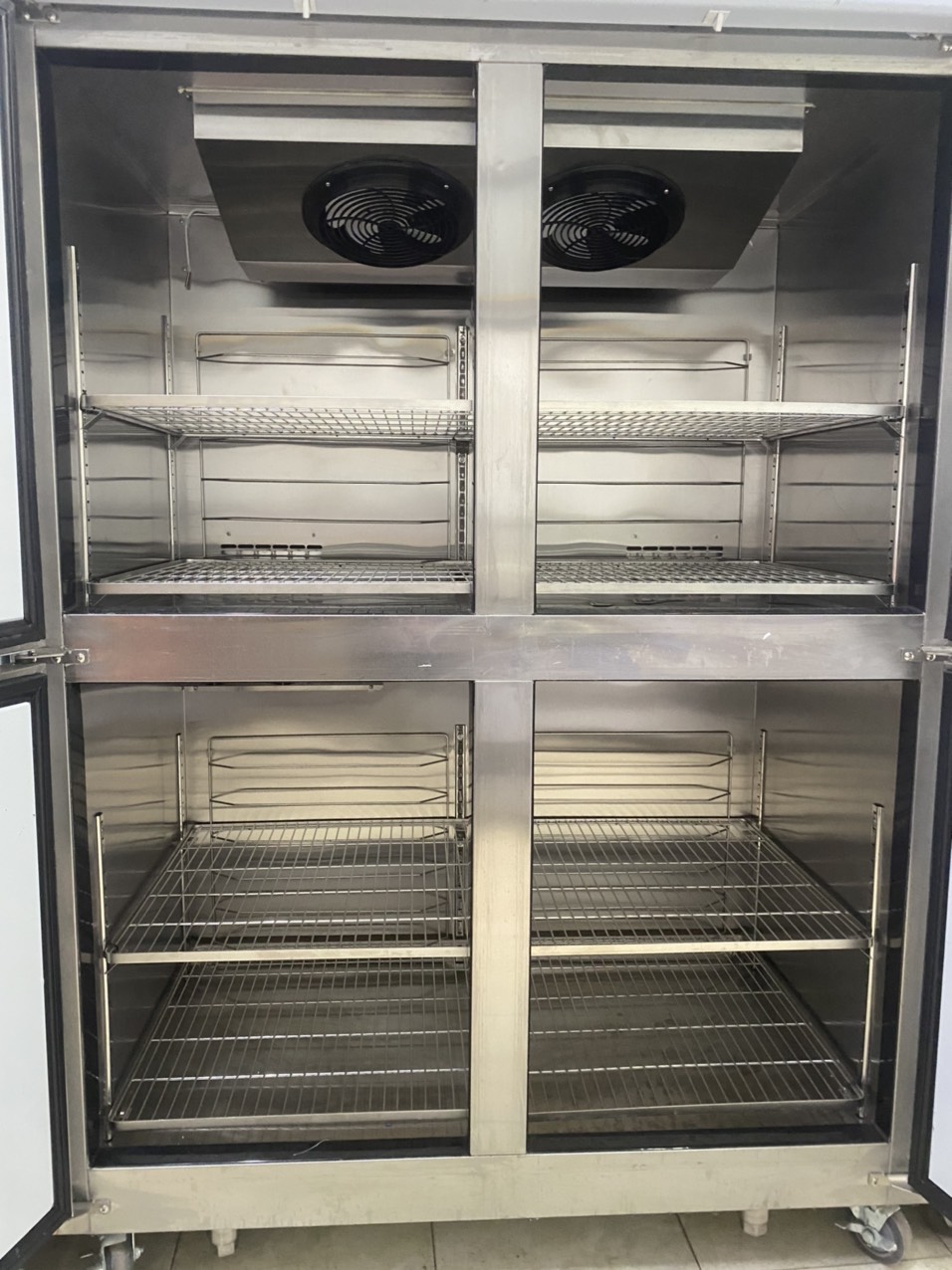 Tủ Đông Inox 4 Cánh Đức Minh 1100L, New 99%- Hàng Chính Hãng