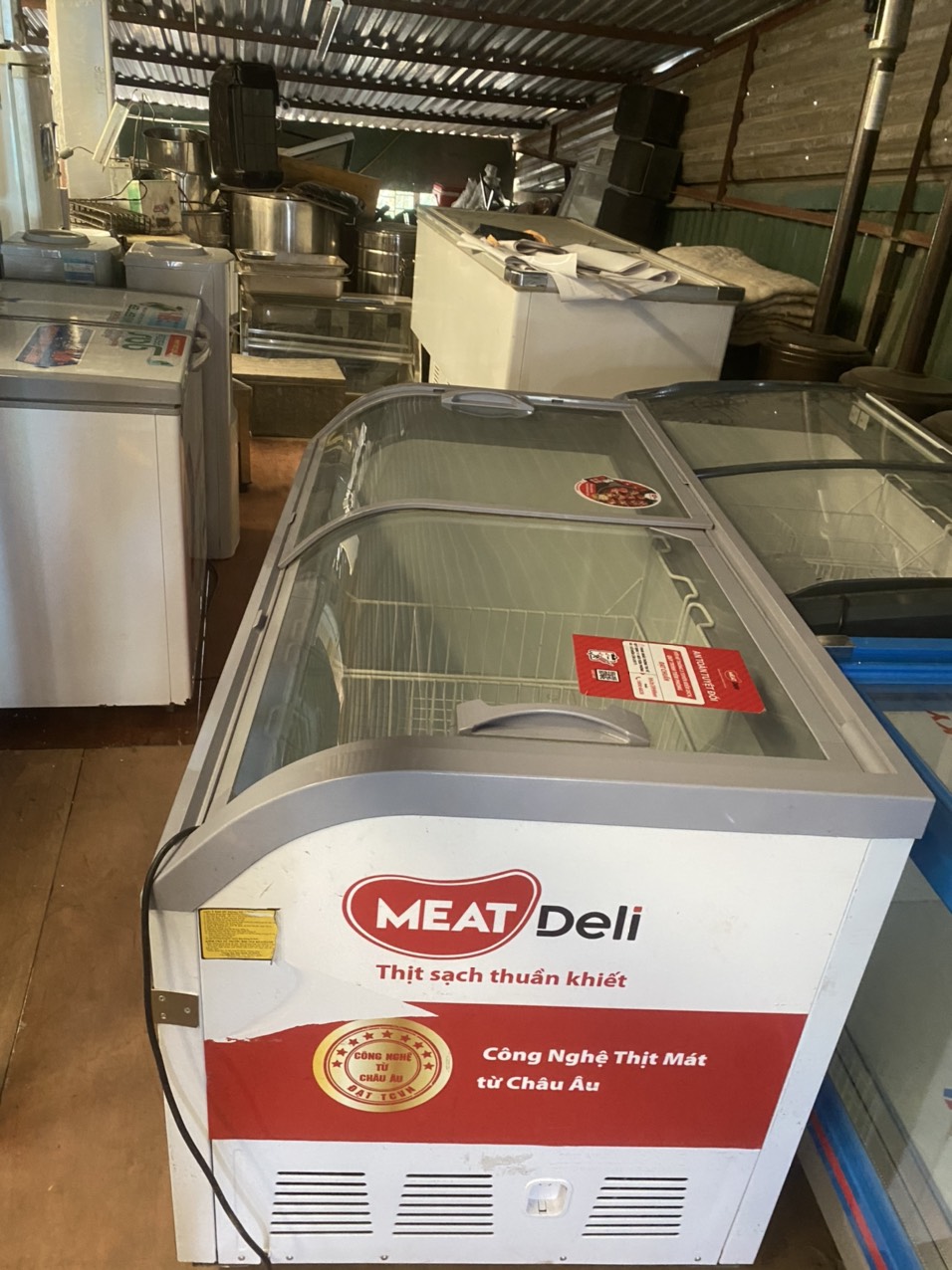 Tủ Đông Alaska 800L Kính Cong SD-601B- New 99%- Hàng Chính Hãng