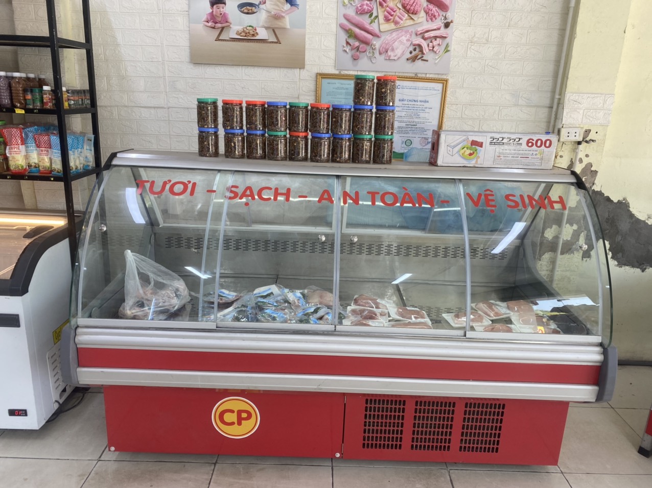 Tủ Trưng Bày Thức Ăn Vinacool SHG-2000FY -New 99%