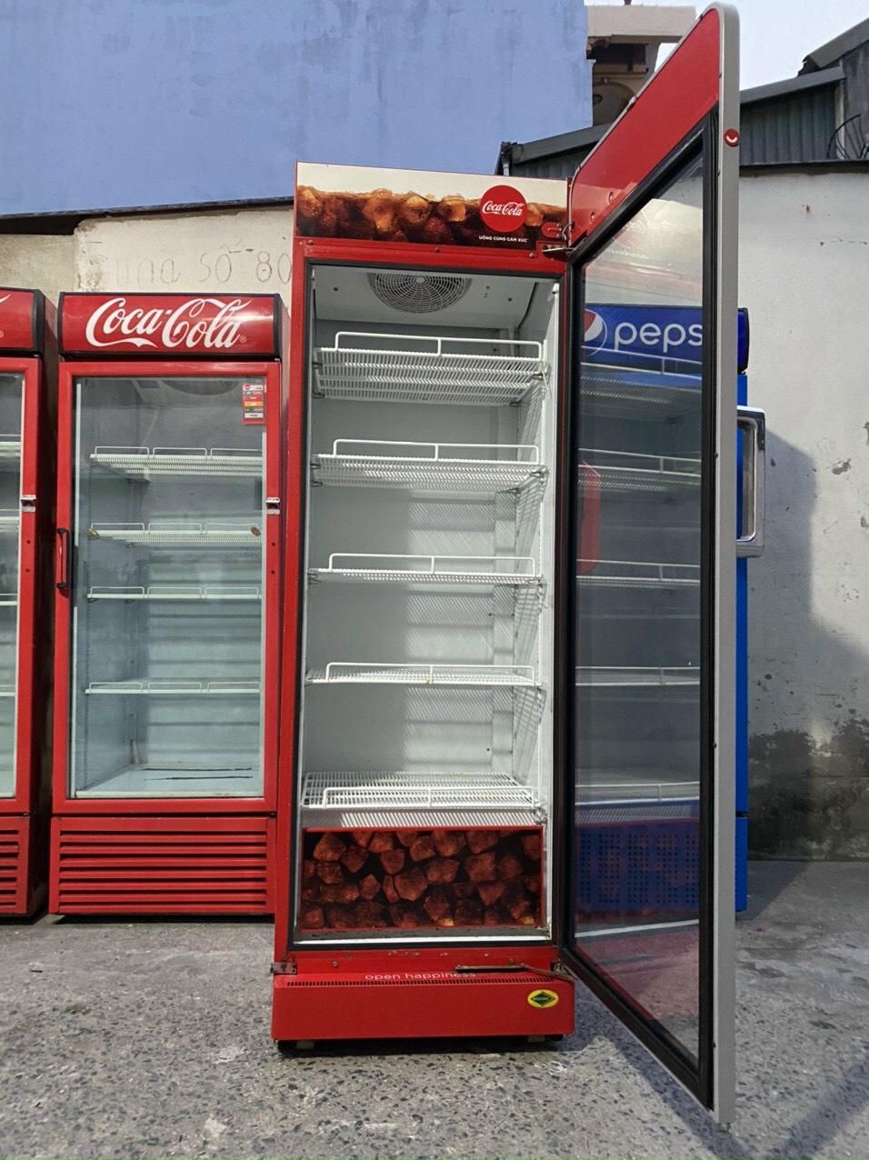 Tủ Mát Cocacola 700L - New 90%