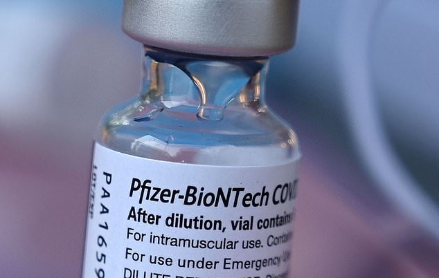 Covid-19: Phát hiện mới về hiệu quả bảo vệ của vaccine Pfizer ở Qatar