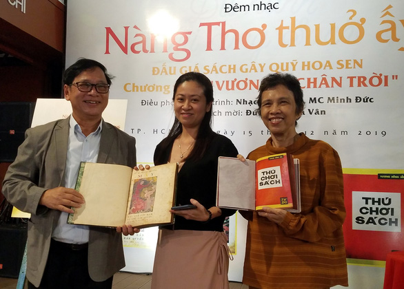 Đấu giá sách của cụ Vương Hồng Sển và thi bá Vũ Hoàng Chương gây quỹ từ thiện