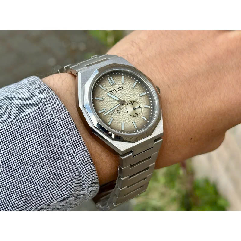 Citizen Zenshin 60 Super Titanium NK5020-58P Gold