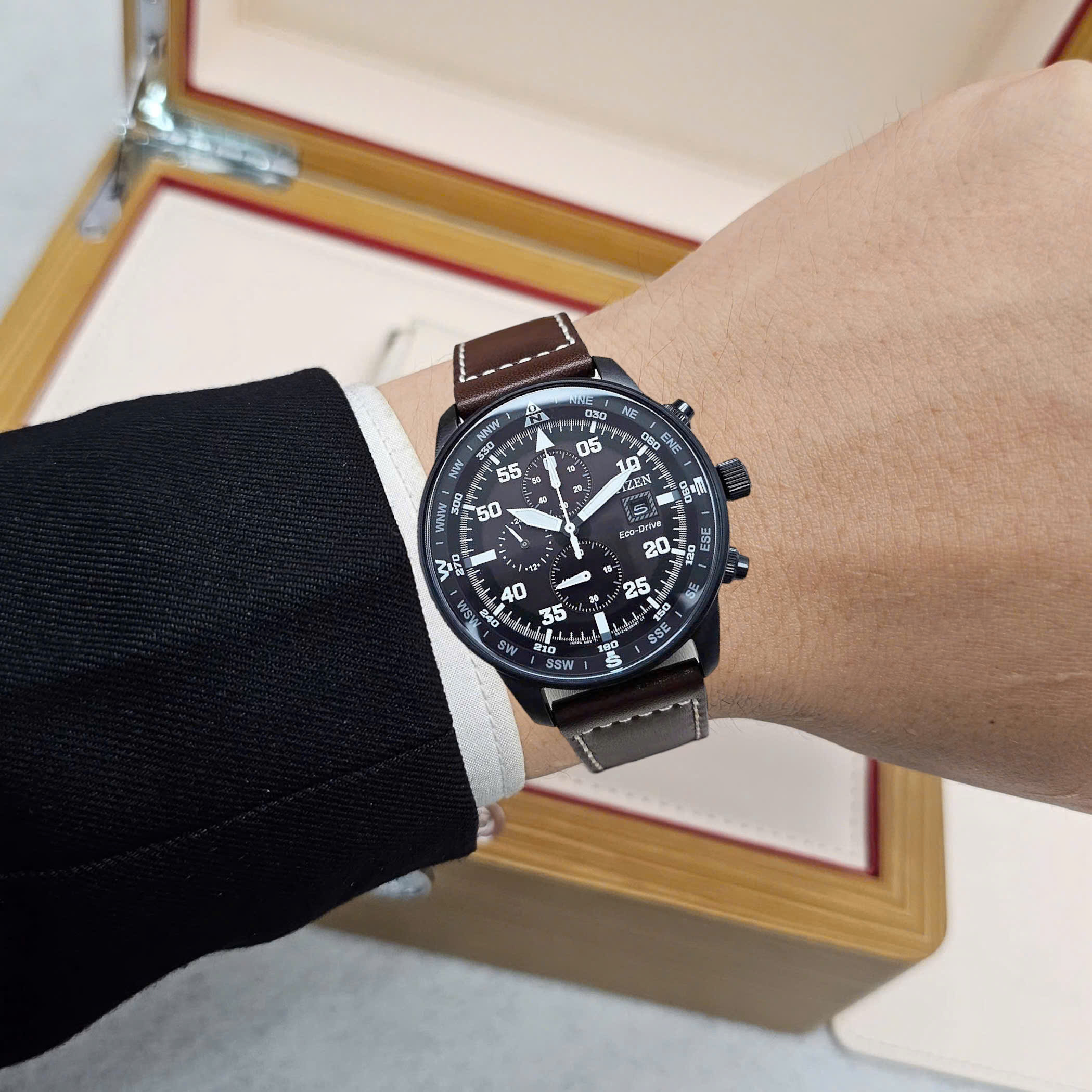 Đồng Hồ Nam Citizen Quartz Eco-drive Choronograph CA0695-17E