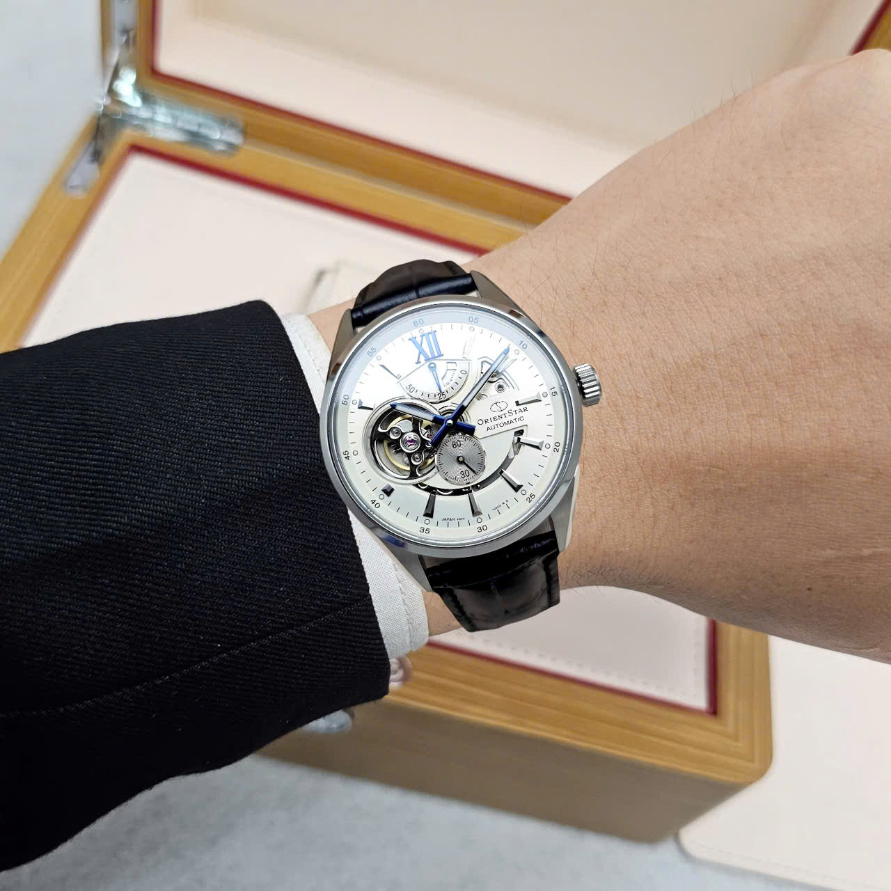 時計 ORIENT STAR JOKER RK-AV0007S sddefault.jpg