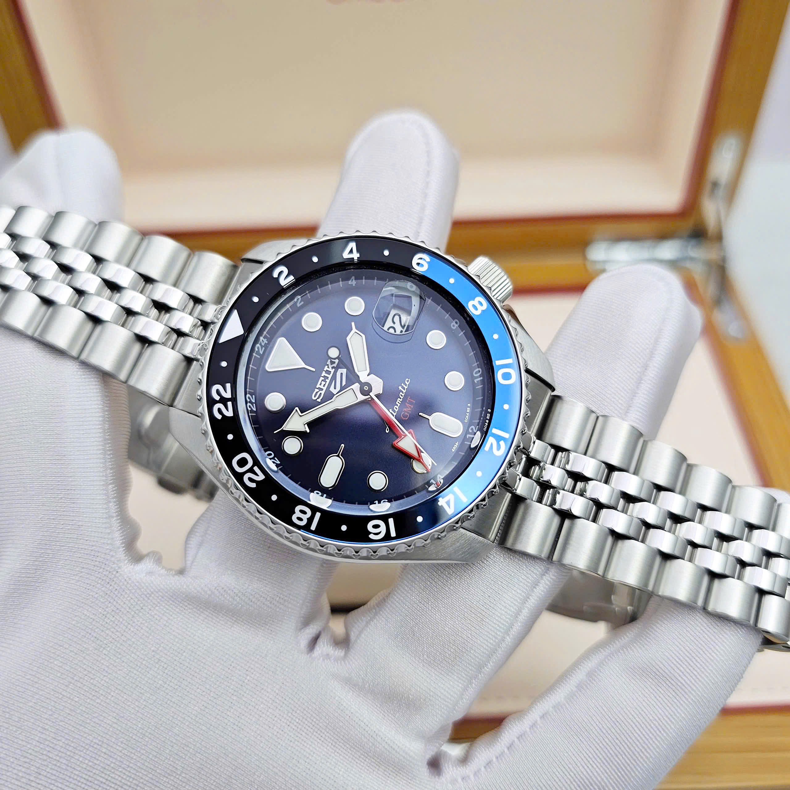 Đồng Hồ Nam Seiko Automatic Sport GMT SSK003K1 SSK003