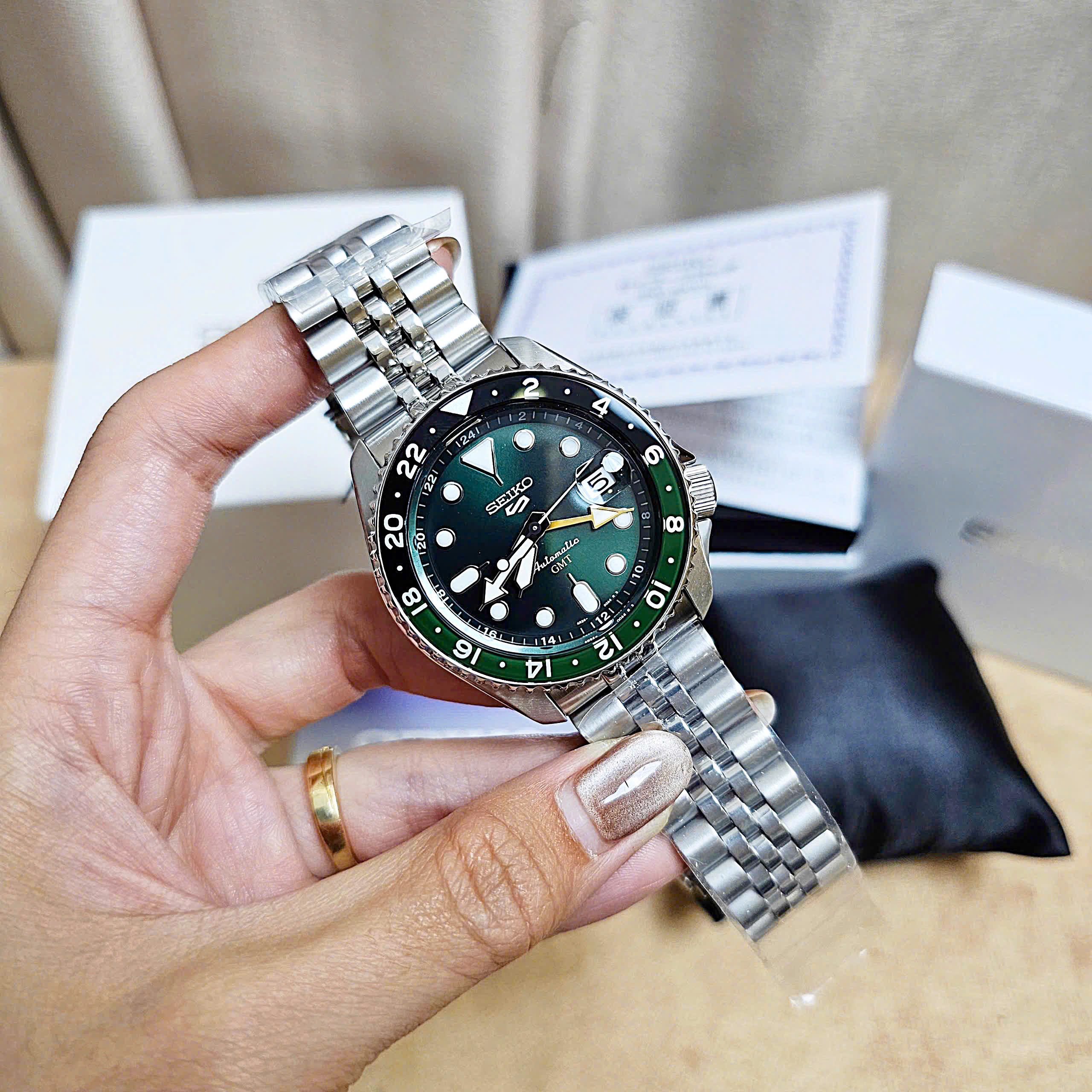 Đồng Hồ Nam Seiko Automatic GMT Sport SSK035K1 SBSC019