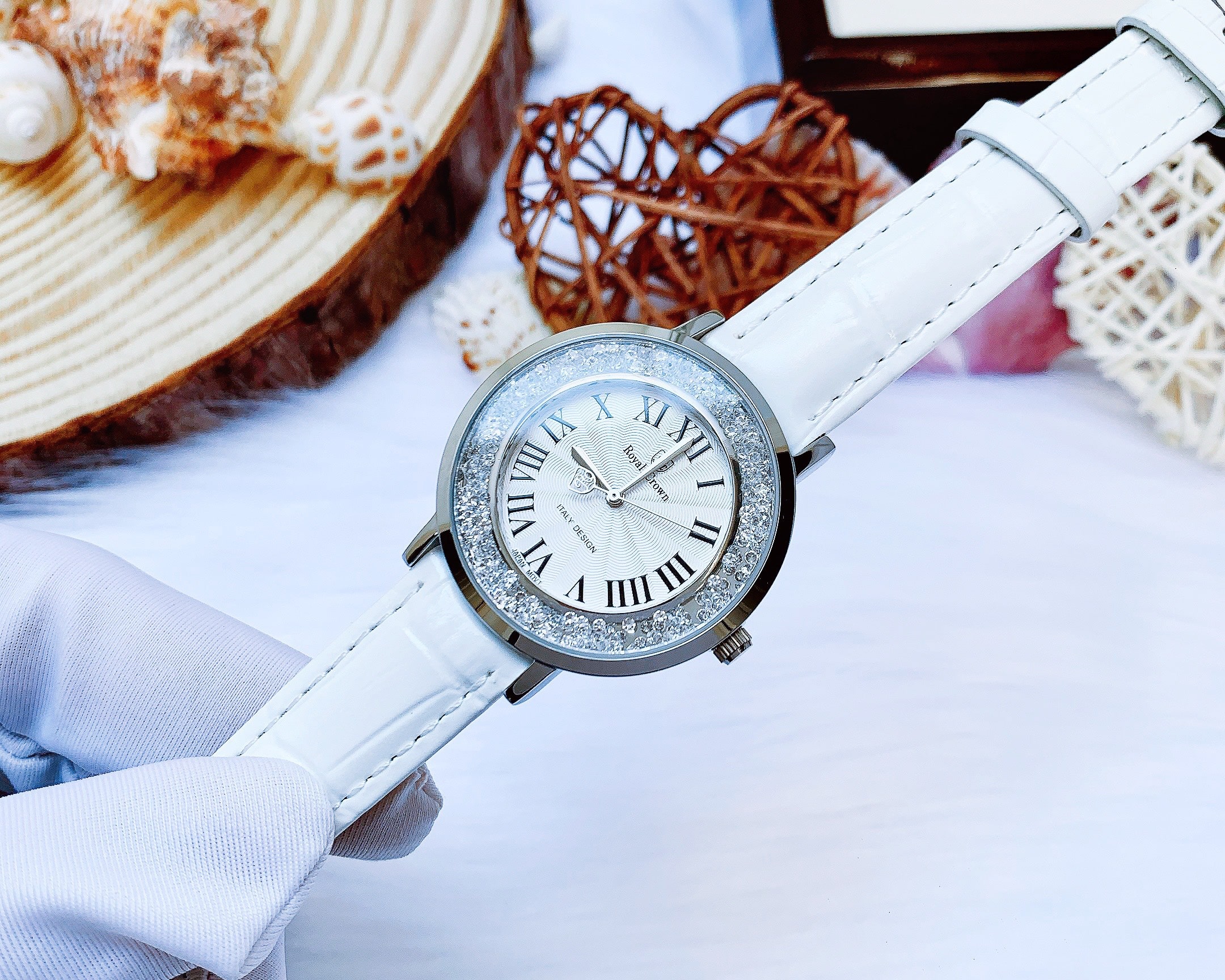 Đồng Hồ Nữ Royal Crown Quartz 2611 Dây Da Trắng Dành Cho Nữ