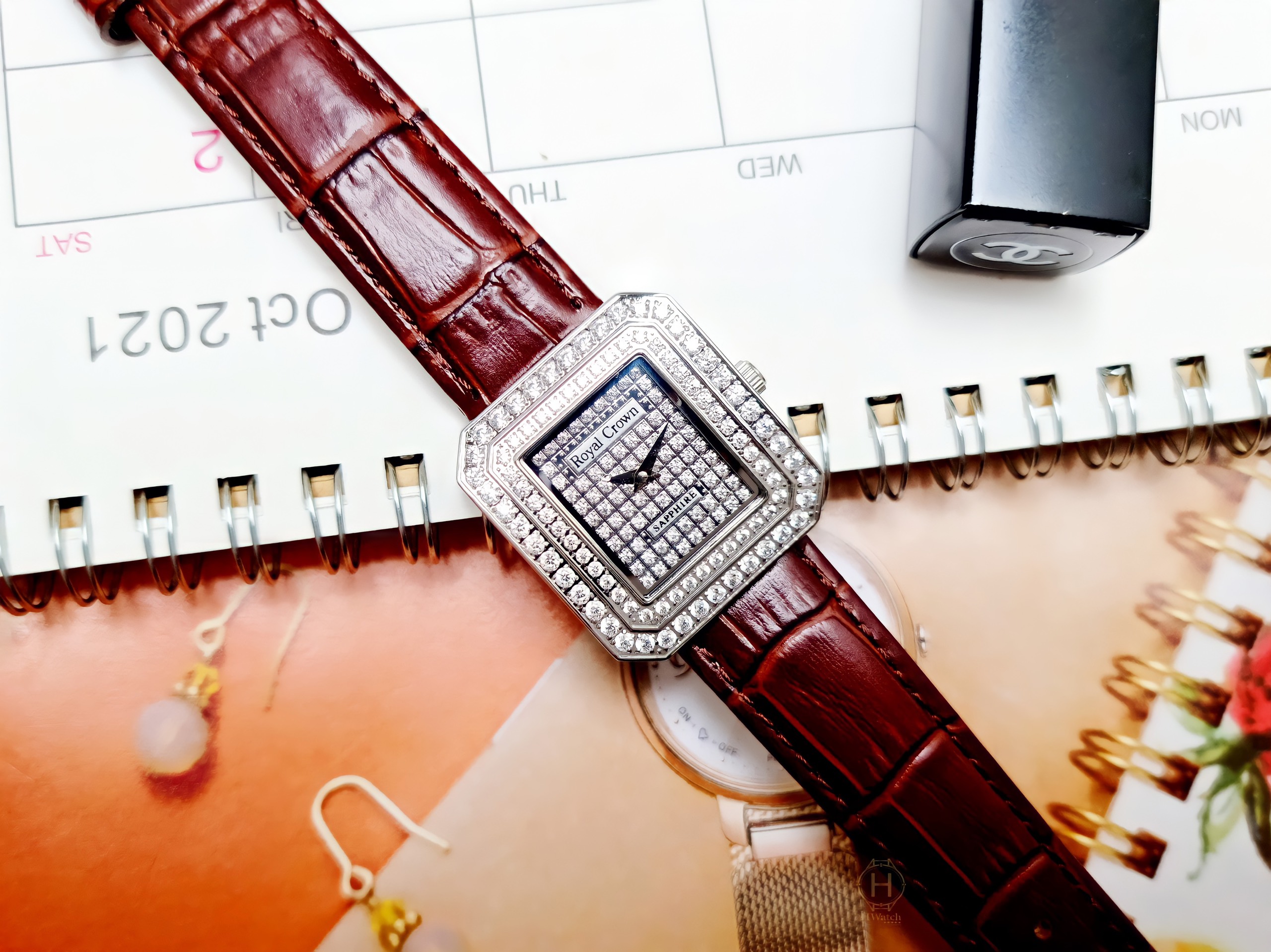 Royal crown hot sale sapphire watch