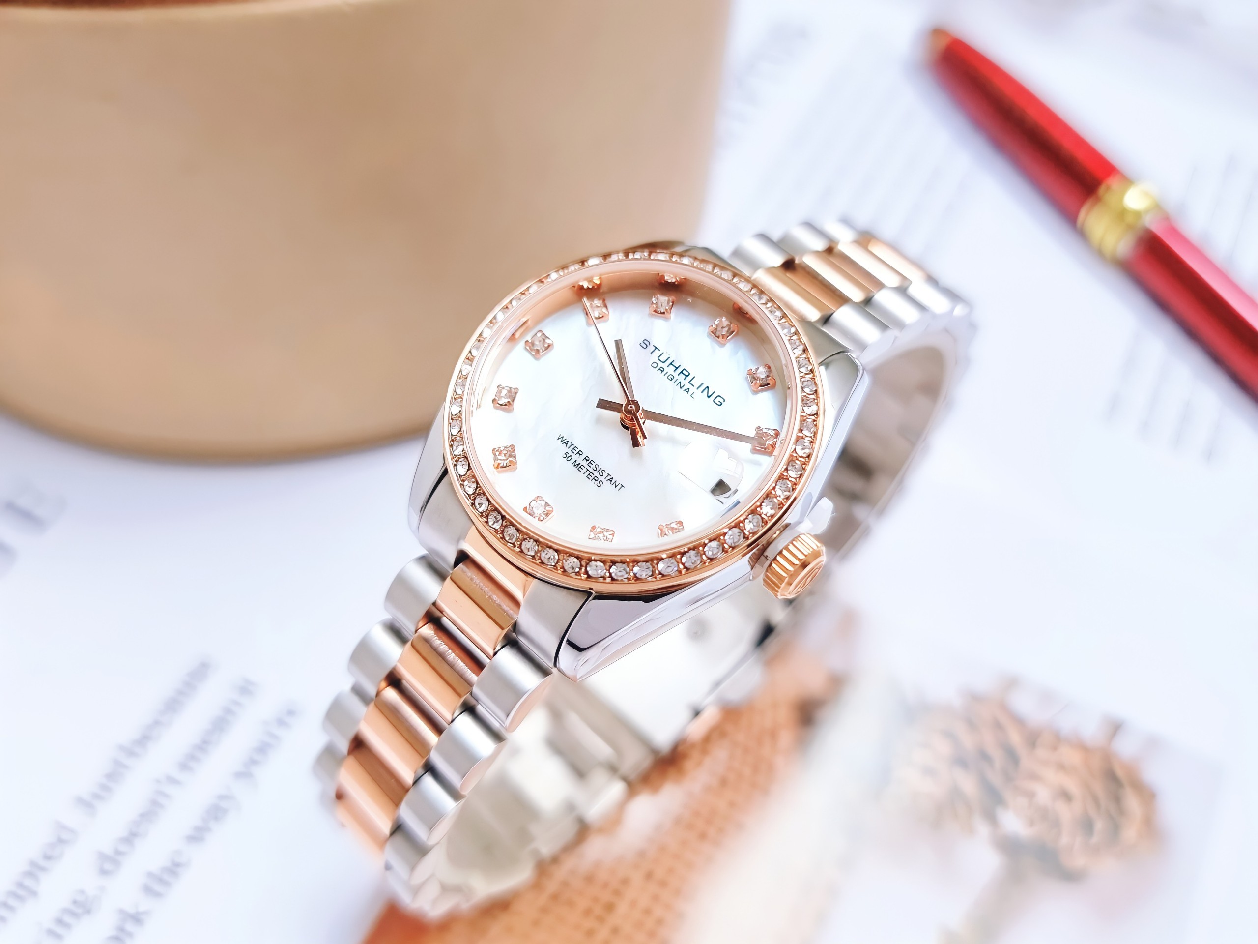 Đồng Hồ Nữ Stuhrling Quartz M15019 Dây Thép Demi Trắng Diamond