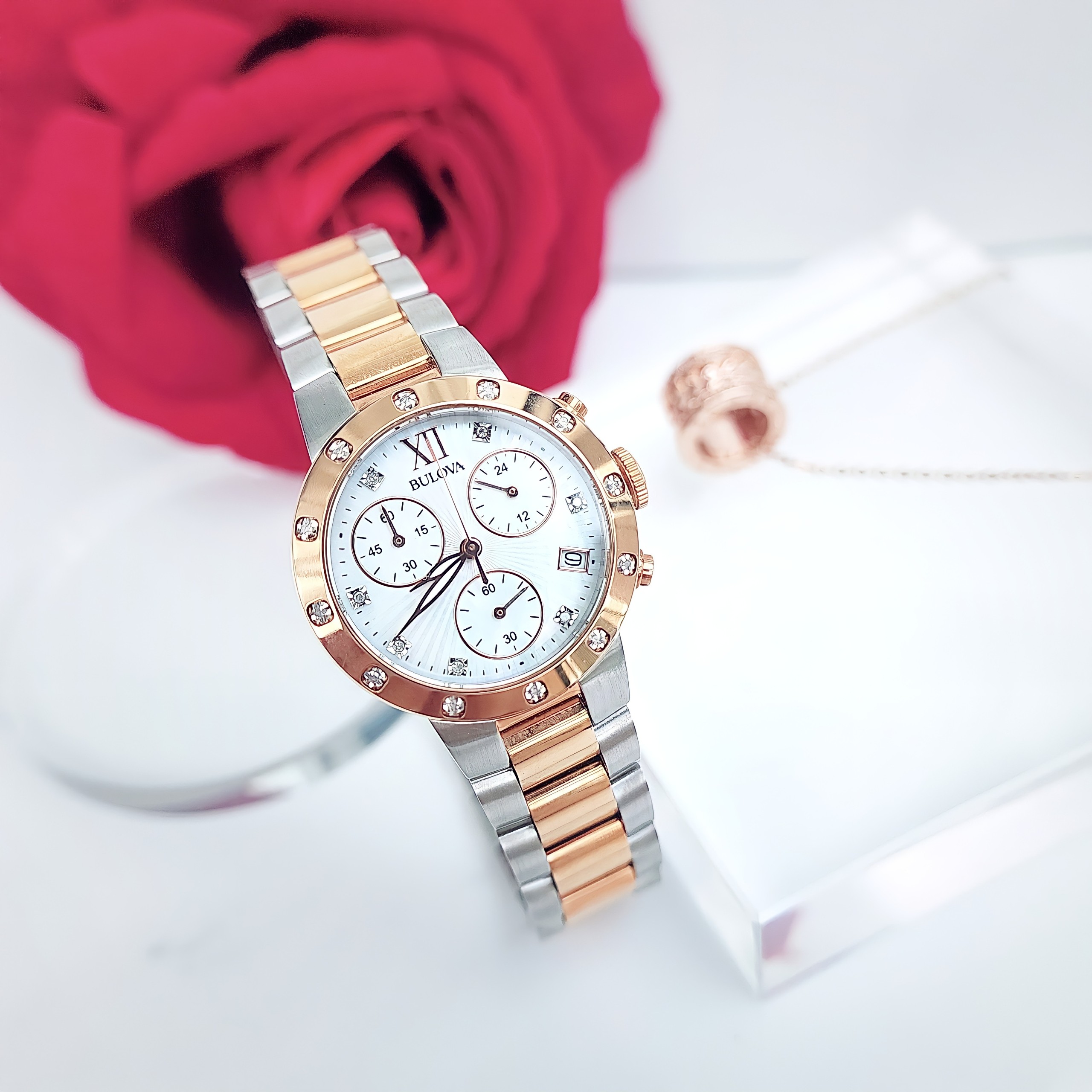 ng H N Bulova Quartz Chronograph 98R210 Day S t Demi Vang H ng