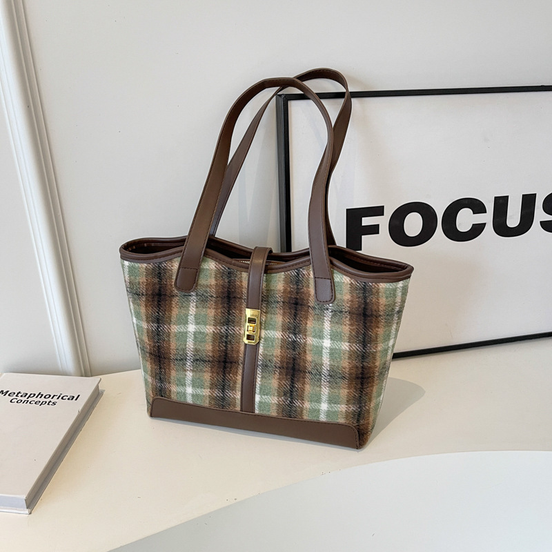 Túi Đeo Vai Size To - Giỏ Xách Lớn Mona - tt231141