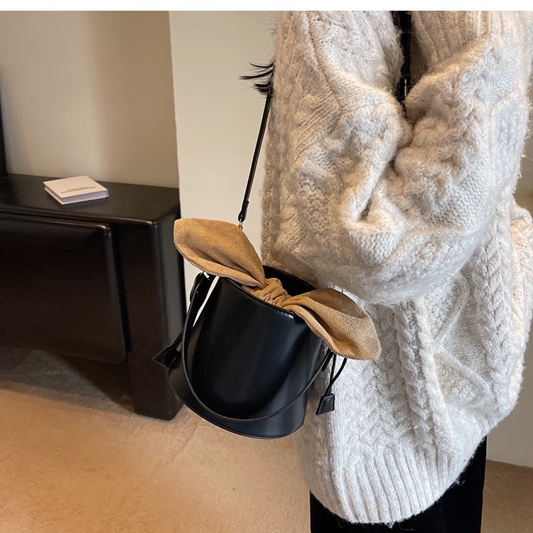 Túi Trụ Đeo Chéo Nữ - Giỏ Quai Xách Mona - tt231024