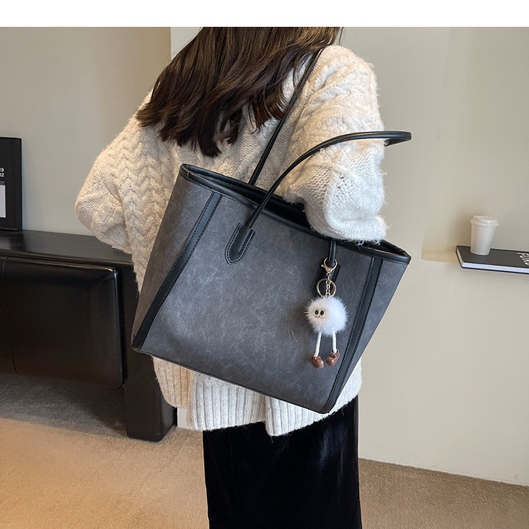 Túi Size To Đeo Vai Nữ - Giỏ Xách Kèm Móc Đeo Túi Mona - tt231026