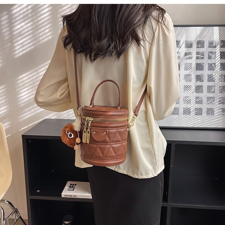 Túi Ống Nữ Có Quai Xách Đeo Vai - Giỏ Xách Đeo Chéo Mona - tt230108