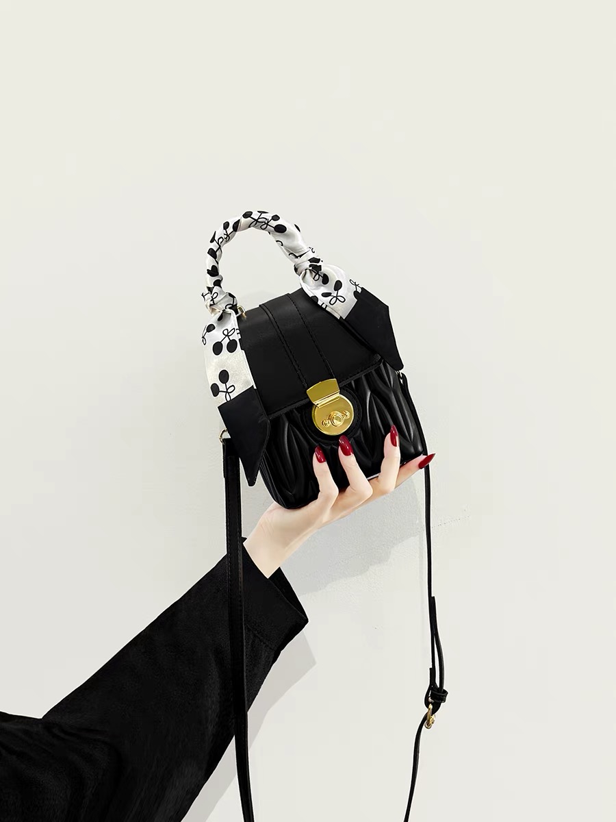 Túi Hộp Nữ Có Quai Xách - Giỏ Xách Đeo Chéo Kèm Khăn Lụa Mona - tt230139