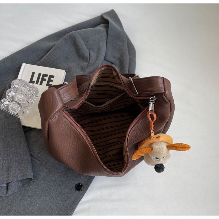 Túi Xách Nữ Size To Đeo Chéo - Giỏ Xách Lớn Kèm Thú Bông Mona - tt240903