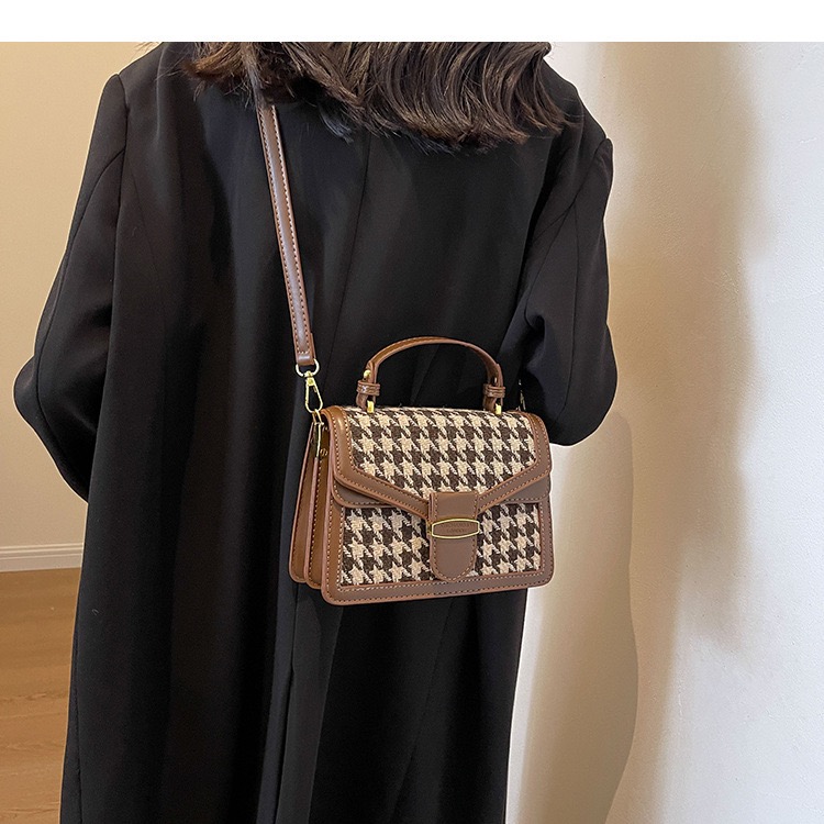 Túi Đeo Chéo Nữ - Giỏ Quai Xách Mona - tt231131