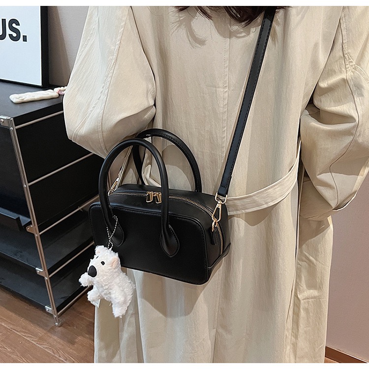 Túi Đeo Chéo Nữ Kèm Móc Đeo Túi - Giỏ Quai Xách Đeo Vai Mona - tt240923