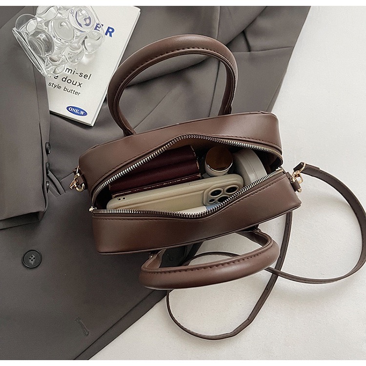 Túi Đeo Chéo Nữ Kèm Móc Đeo Túi - Giỏ Quai Xách Đeo Vai Mona - tt240923