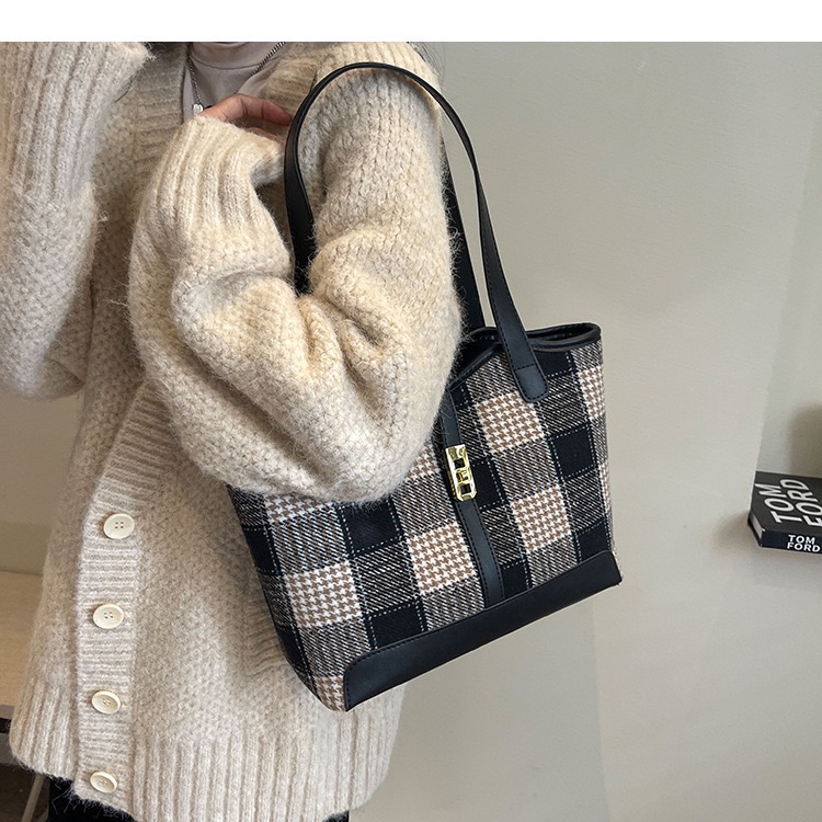 Túi Đeo Vai Size To - Giỏ Xách Lớn Mona - tt231141