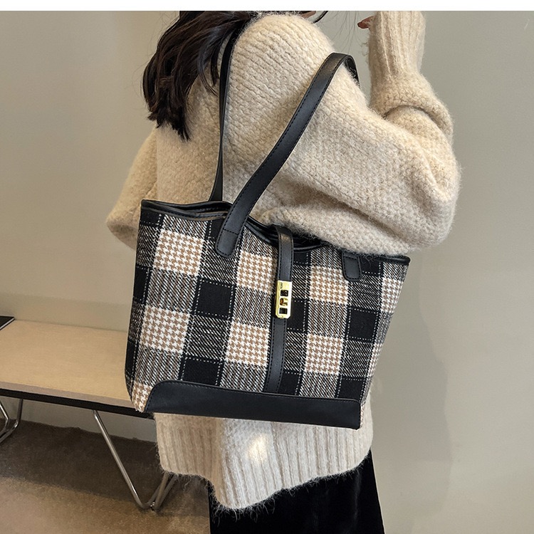 Túi Đeo Vai Size To - Giỏ Xách Lớn Mona - tt231141