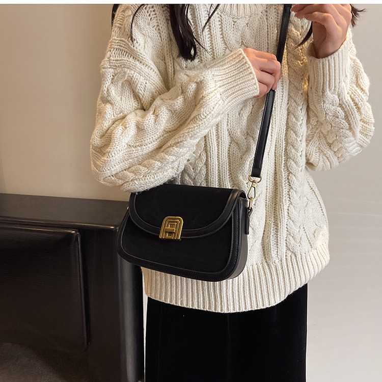 Túi Đeo Chéo Nữ - Giỏ Xách Da Lộn Mona - tt231153