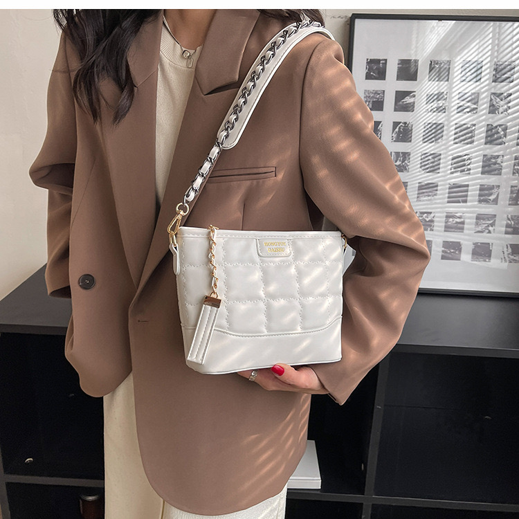 Túi Đeo Vai Nữ - Giỏ Xách Đeo Chéo Mona - tt230540