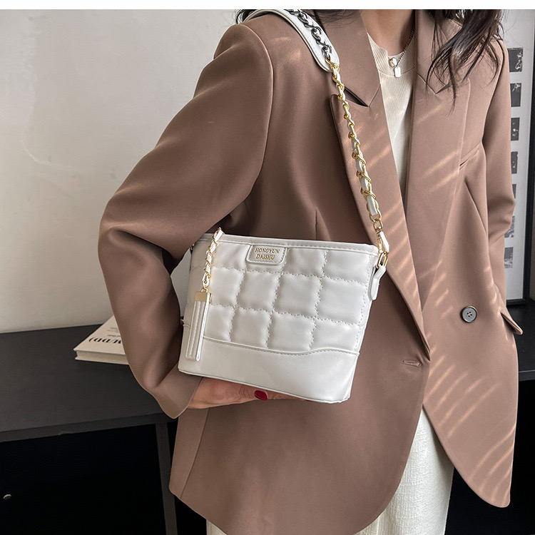 Túi Đeo Vai Nữ - Giỏ Xách Đeo Chéo Mona - tt230540