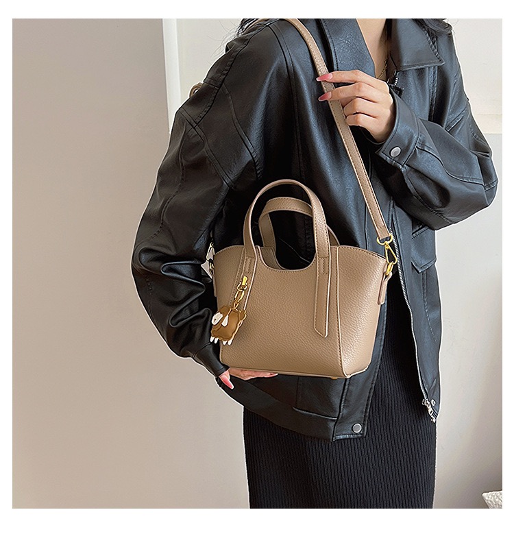 Túi Đeo Chéo Nữ Có Quai Xách - Giỏ Xách Đeo Vai Mona - tt240303