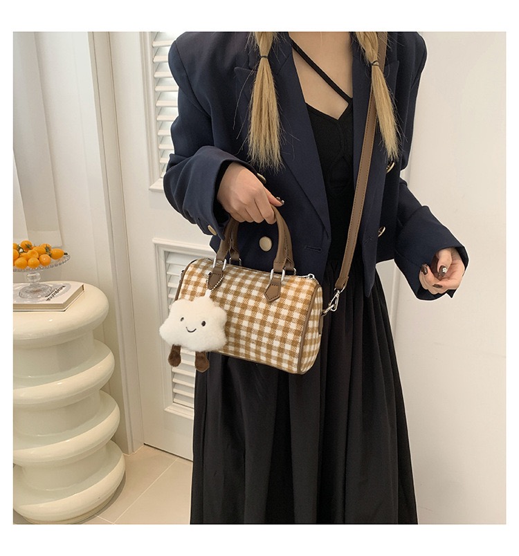 Túi Đeo Chéo Nữ Có Quai Xách - Giỏ Xách Mona - tt240321