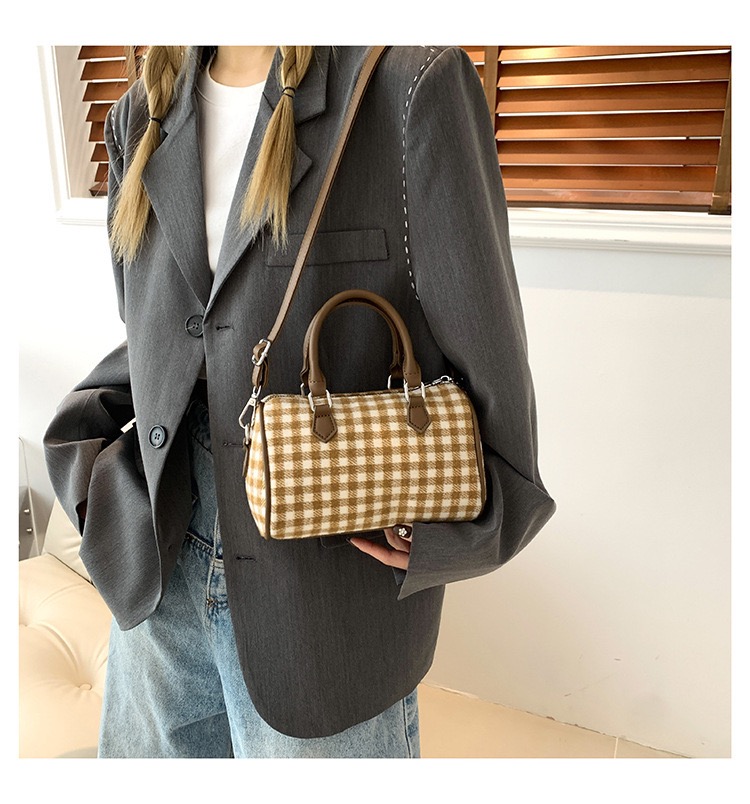 Túi Đeo Chéo Nữ Có Quai Xách - Giỏ Xách Mona - tt240321