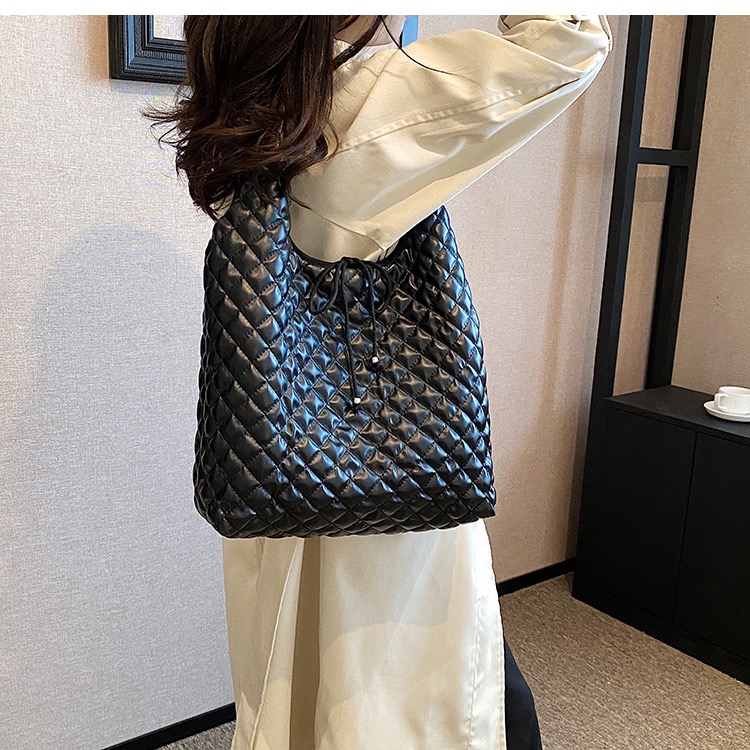 Túi Nữ Size Lớn - Giỏ Xách To Đeo Vai Mona - tt230950