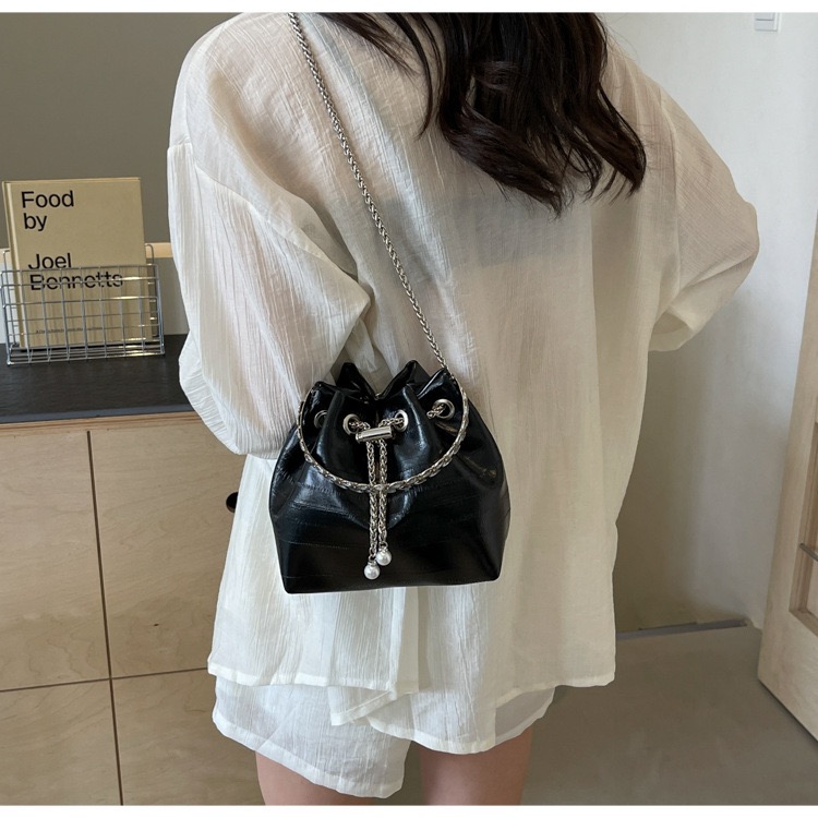 Túi Bèo Nhún Đeo Chéo Nữ - Giỏ Xách Đeo Vai Mona - tt240518