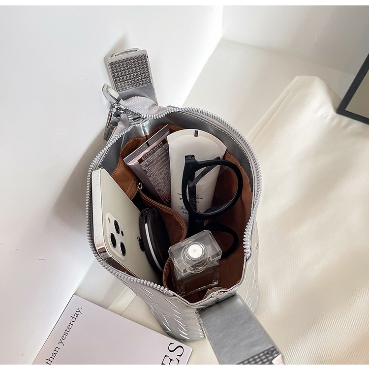 Túi Đeo Chéo Nữ Có Quai Xách - Giỏ Xách Đeo Vai Mona - tt240527