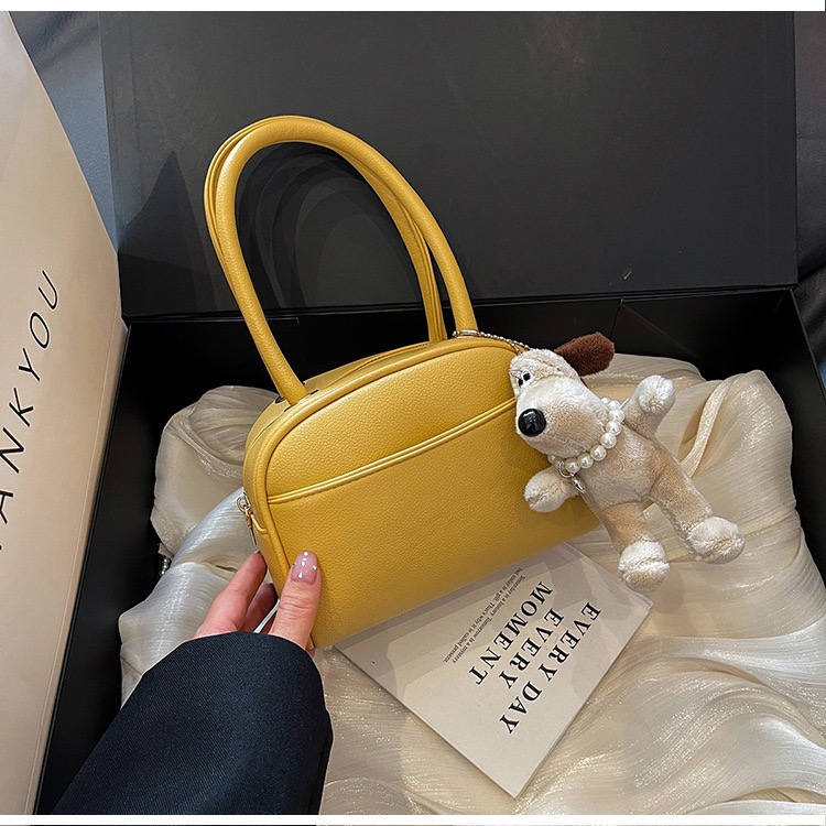 Túi Quai Xách Nữ - Giỏ Xách Đeo Chéo Kèm Thú Bông Mona - tt240701