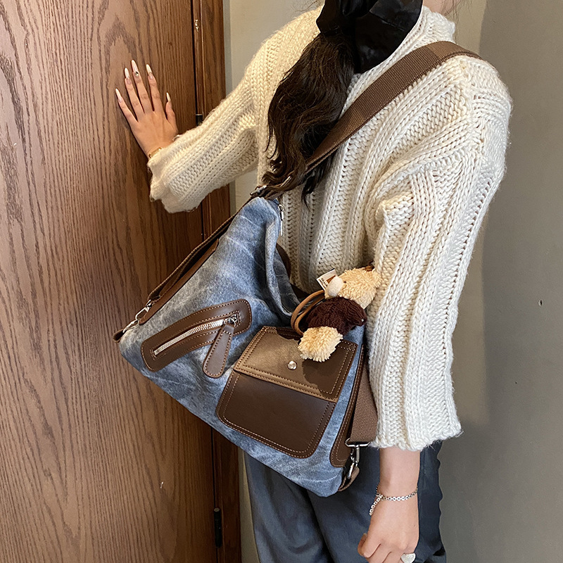 Balo Nhẹ Gọn Vừa Đeo Chéo Vừa Balo Dễ Mang - tt251142