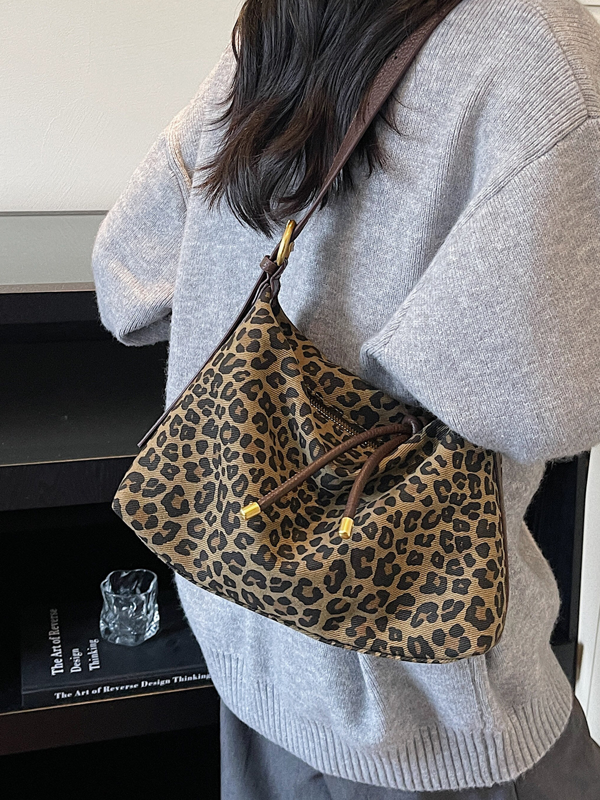 Túi Size To Tiện Lợi Cho Ngày Dài Năng Động - tt251118