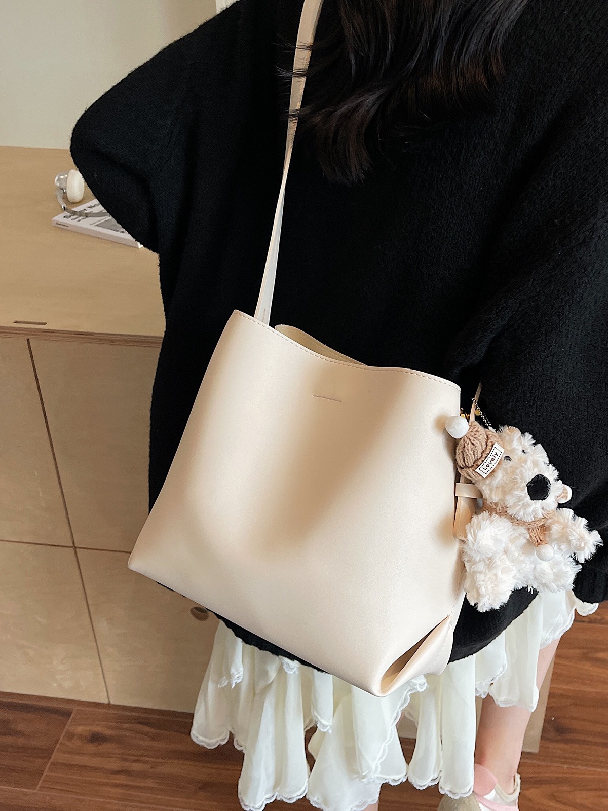 Túi Đeo Vai Đeo Vai Hot Màu Basic - tt250826