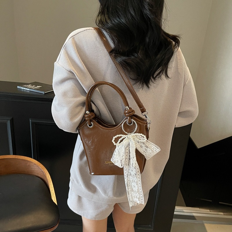 Túi Xách Xinh Xắn Đeo Chéo - Cầm Tay - tt250914