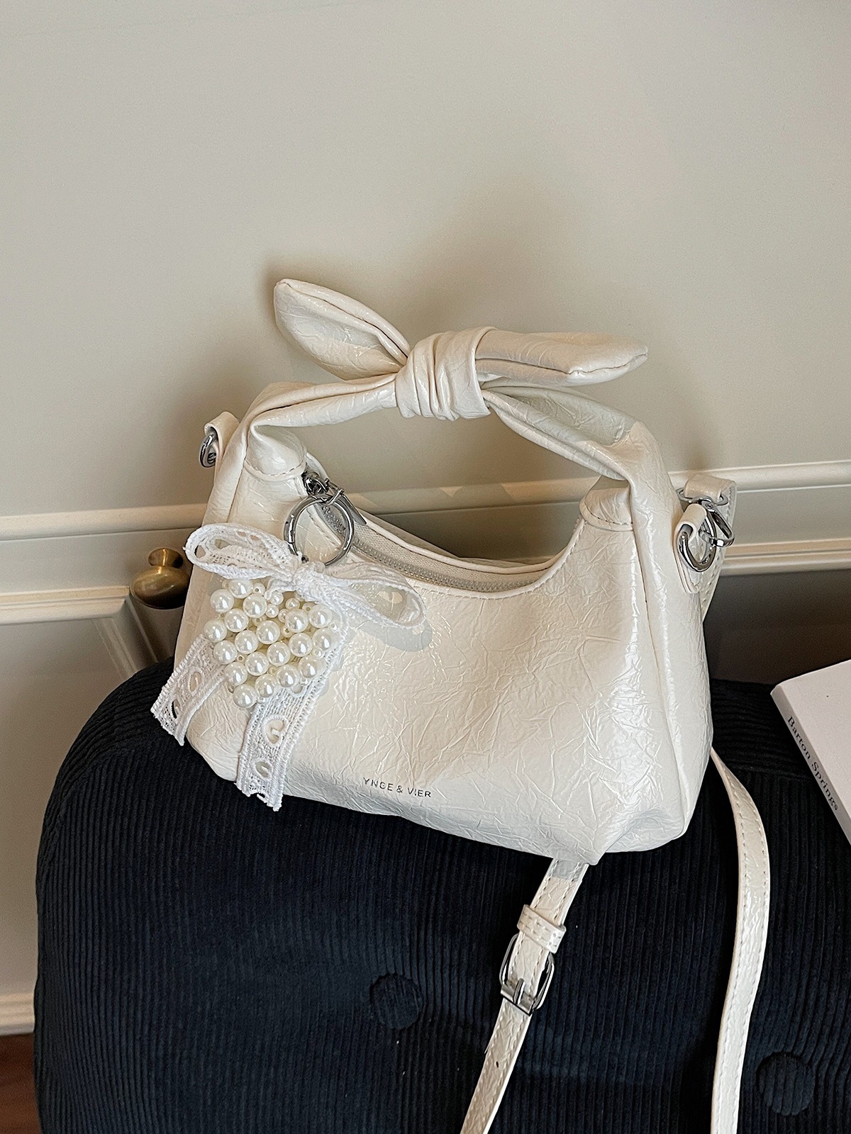 Túi Đeo Vai Đeo Chéo Dễ Phối Đồ Da Bóng - tt250808