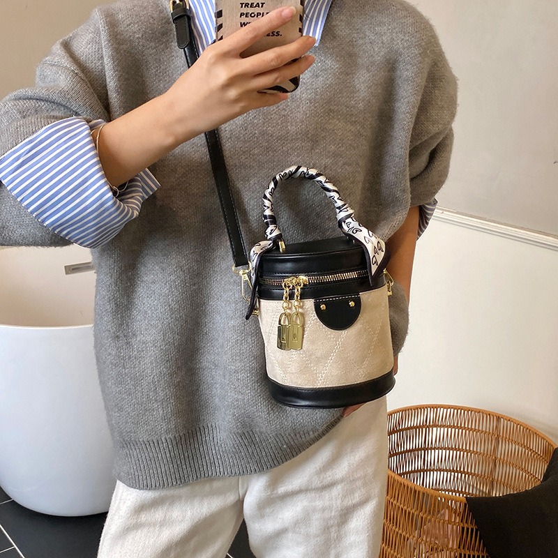 Túi Size Nhỏ Đeo Chéo Nhẹ Nhàng Dạo Phố Đi Làm -tt251263