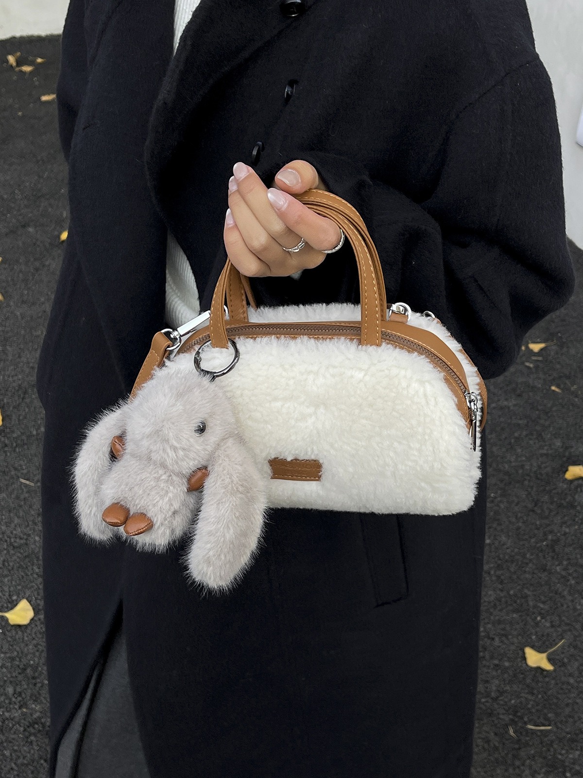 Túi Lông Size Nhỏ Có Dây Đeo Đi Chơi Cực Xinh - tt251256