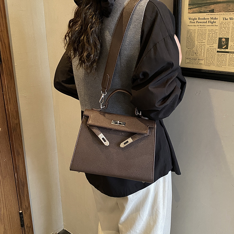 Túi Size Nhỏ Thời Trang Trẻ Trung - tt251246