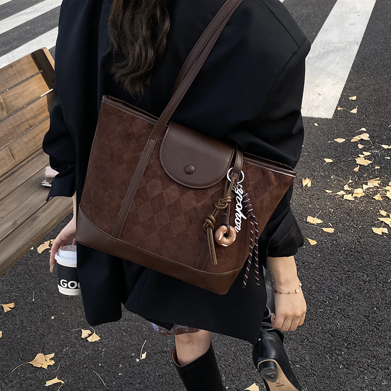 Túi Size Vừa Phù Hợp Đi Làm Đi Chơi - tt251014