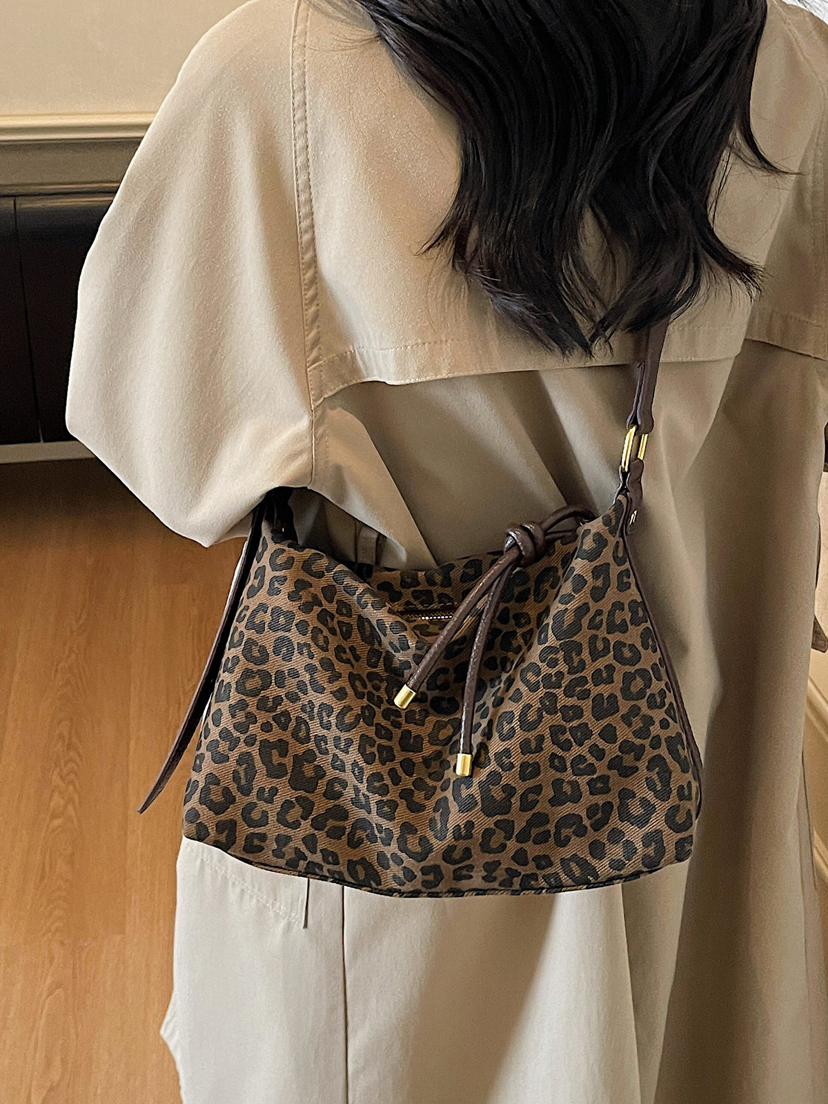 Túi Size To Tiện Lợi Cho Ngày Dài Năng Động - tt251118