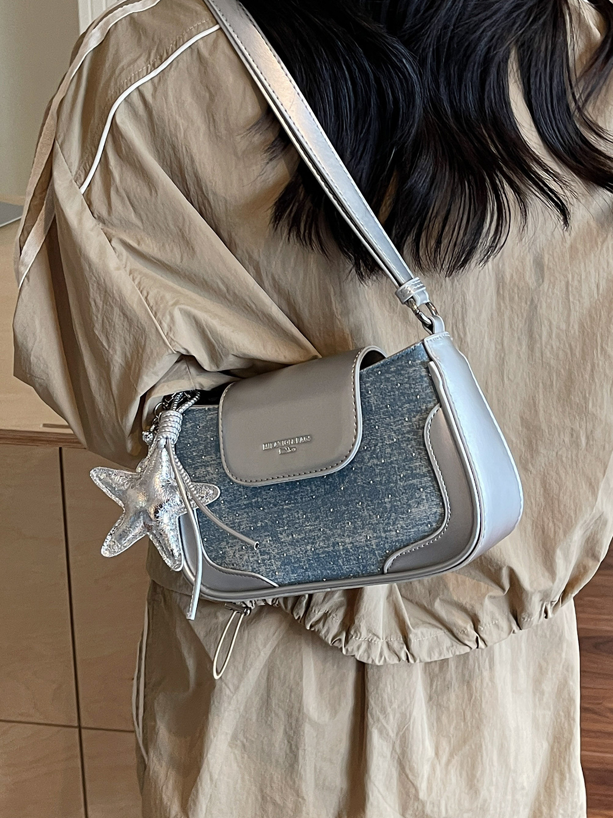 Túi Màu Bò Phong Cách Sang Nhẹ - tt251250