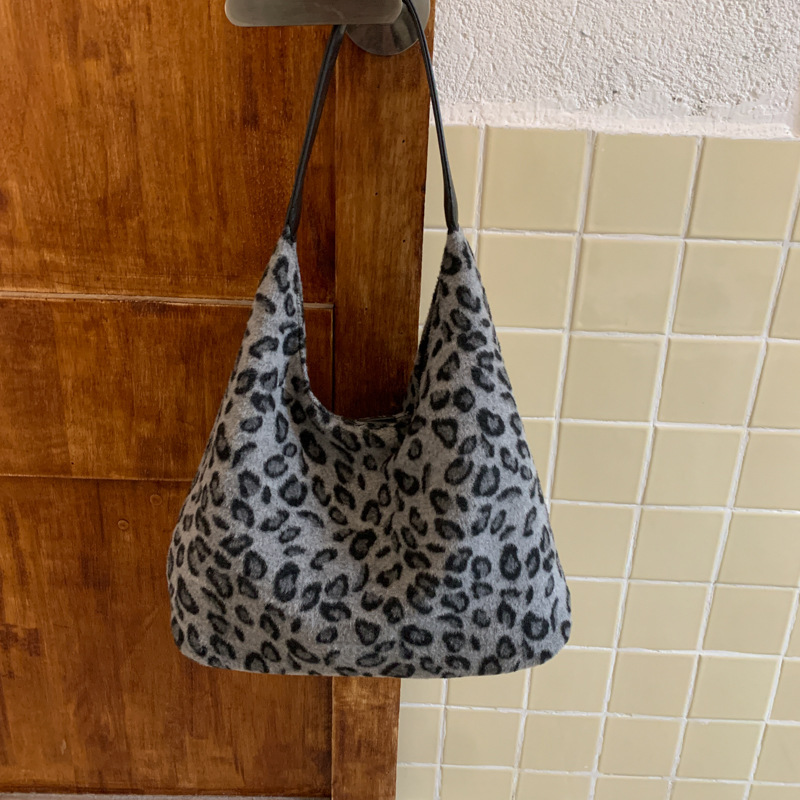 Túi Vải Da Beo Size Vừa Phù Hợp Công Sở tt251143